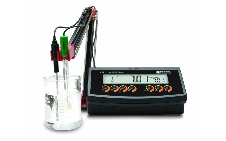 PH متر رومیزی هانا آمریکا مدل HANNA HI2211-02